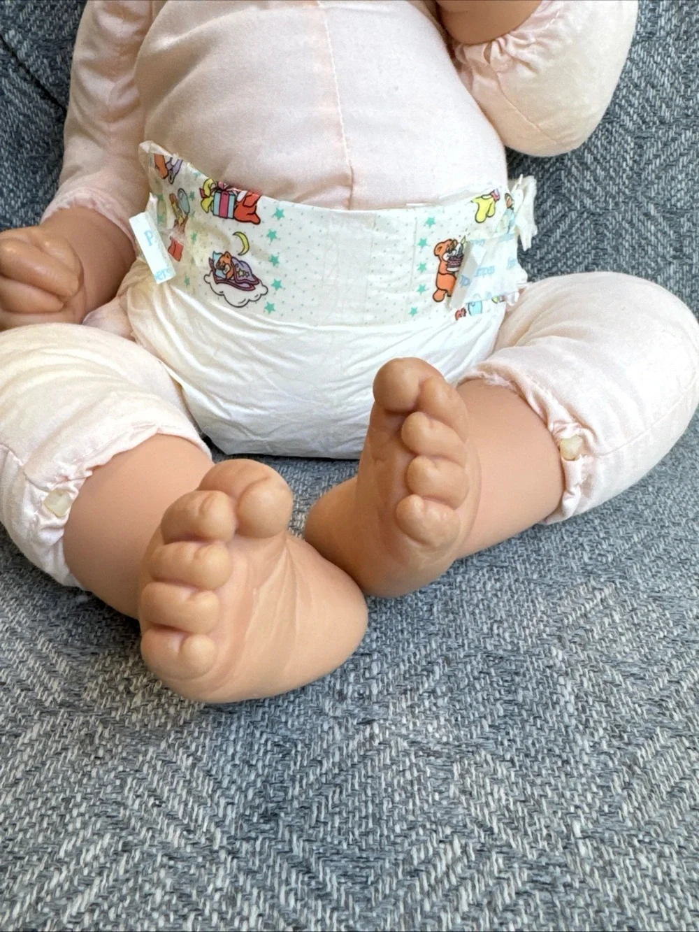 Lee Middleton Baby Doll 1995 Thumb Sucker 071294 Brown Hair and Blue Eyes